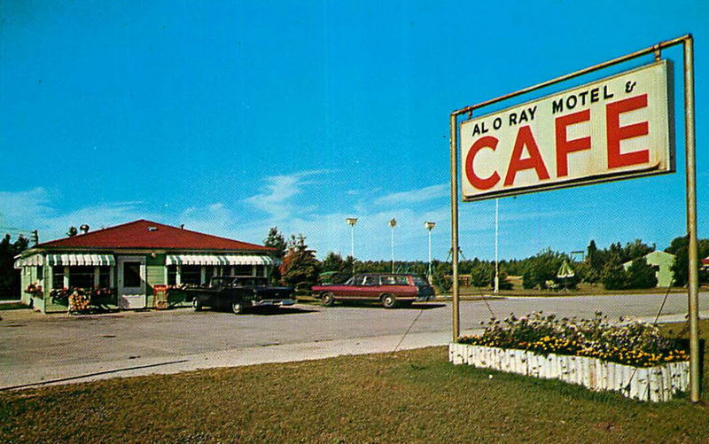 Al-O-Ray Motel - Old Postcard (newer photo)